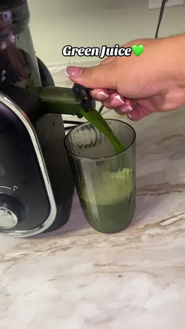 Que ricoooo 😋💚🥒🍏🍋‍🟩 #greenjuice #coldpressedjuice #juicer #tiktokshopbacktoschool #celeryjuice #kitchengadgets #susteas 