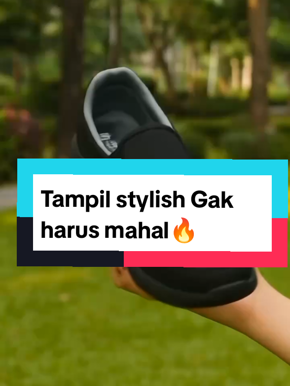 Cowok-cowok keren wajib punya sepatu ini! Sepatu slipon dari morelo ini hadir buat kamu yang anti ribet. ✅Nyaman ✅Keren ✅Ringan  Cocok buat kerja, kuliah, ngantor, sampai olahraga, tinggal slop langsung jalan! Buruan chekout di keranjang kuning!! #Sepatumorelo #sepatuootd #sepatupria  #fyp#fyppppppppppppppppppppppp 