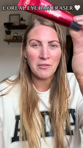 Actually a miracle working product! I will have to try it with make up aswell! 🤍 Has anyone else tried it? Let me know your thoughts x  #loreal #lorealparis #lorealeyebageraser #over40 #skincare #tiktokmademebuyit 