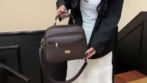 bolsa feminina com alça lateral transversal faixa de mão de couro T102 #bolsa #feminina #transversal 