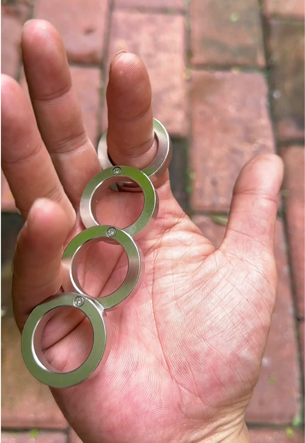 You should always carry a #ringtool like this. Great for #fidgeting when you're bored. And for girls, it can even be used for #selfdefense. #HardwareTool