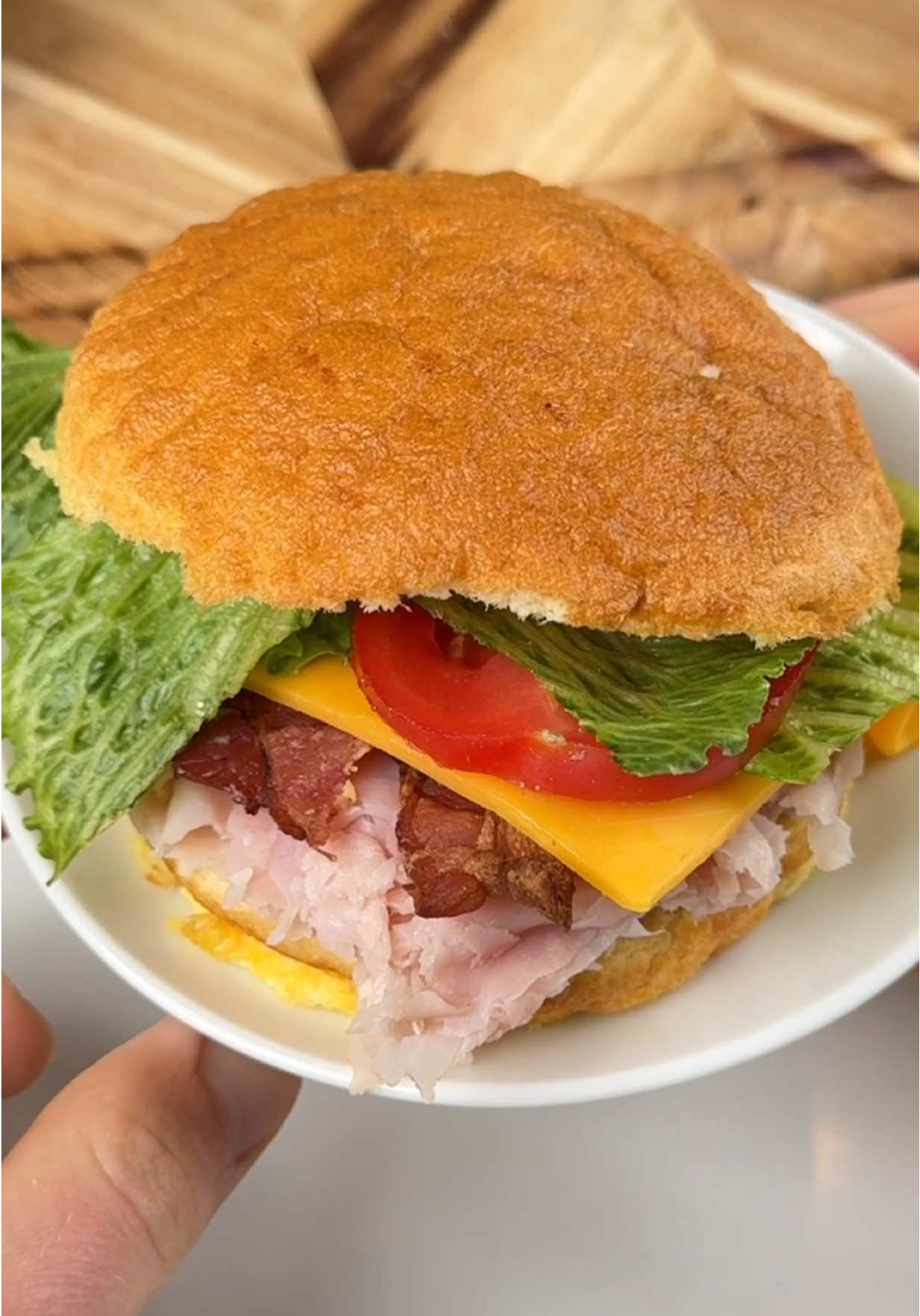Say “YUM” if you would eat this 2-Ingredient Bread 🍞 What you need: 2 cans of tuna 2 eggs 1 tsp baking powder How to make it Blend everything & pour into a greased bowl. Air fry at 350F for 15 minutes or until a toothpick comes out clean. Enjoy!