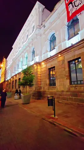 Quito nocturno #QUITO #593 #ecuador🇪🇨 #centrohistorico 