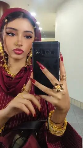 The live version of this song >  #fyp #foryou #fashion #outfit #jewelry #makeup #fashioninspo #fashiontiktok #outfitideas #outfitinspo #outfitcheck #OOTD #fitcheck #saintlevant #dayout #goldjewelry #teamwork 