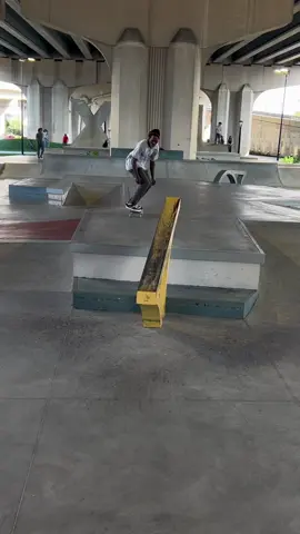 #Skateboarding #skateboardingisfun #julianetheridge #over30  #skate4life 