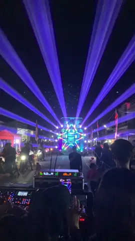 @K5 Maximal Audio @Pradipta Lighting @TIM SIRKUS OFFICIAL wes banter mening 🔫 🤩  #soundhoregjawatimur #soundsystemjawatimur #soundkarnaval #k5maximalaudio #ceksound #masukberandafyp #4you #malang24jam #fyp #fypシ゚ 