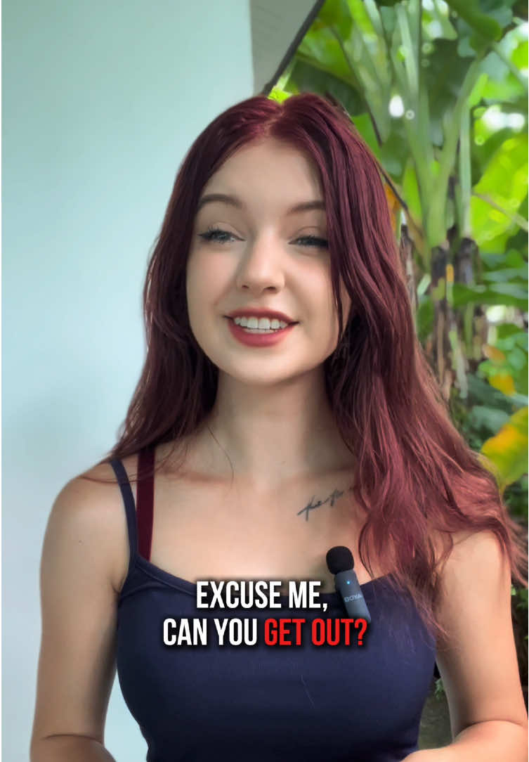 @lolaspeak_app Unlock the secrets of English fluency! 🔑 Follow along for practical tips and relatable examples #English #NativeSpeaker #Vocabulary #Pronunciation #SpeakEnglish #NativeSpeaker #Grammar #EnglishPractice #LearnEnglish #LanguageEnglish 