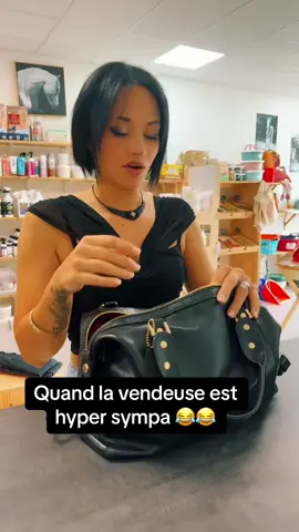 #cejourla #selleriehorserider #vendeuse #ete #horserider #commerce #humour #magasin #chevaux 