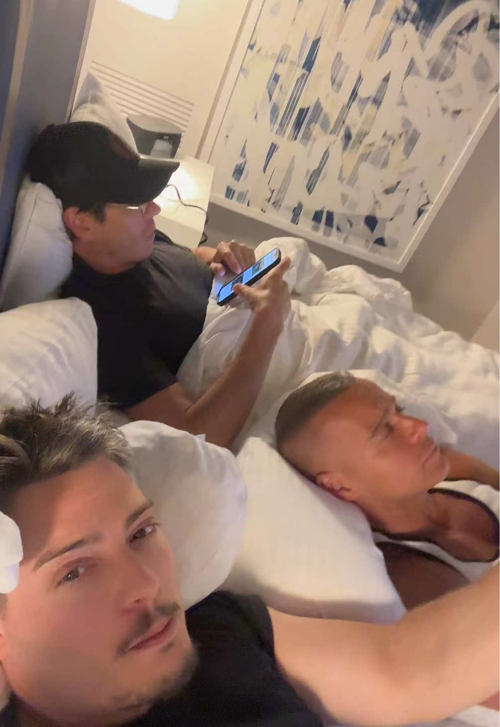 Getting #old but feeling good Who’s with me? LIVE POD AUG 15&16. Link in bio. #hotel #wizard #brother #Love #fyp #foryoupage 🧙‍♂️🤣@Joey Lawrence @Matthew Lawrence @Brotherly Love Podcast 