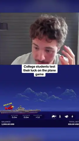 College students test their luck on the plane game #kickstreaming 