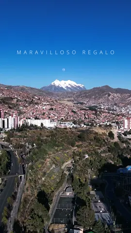 #lapaz_bolivia🇧🇴 #illimani #lunallena #ciudadmaravilla 