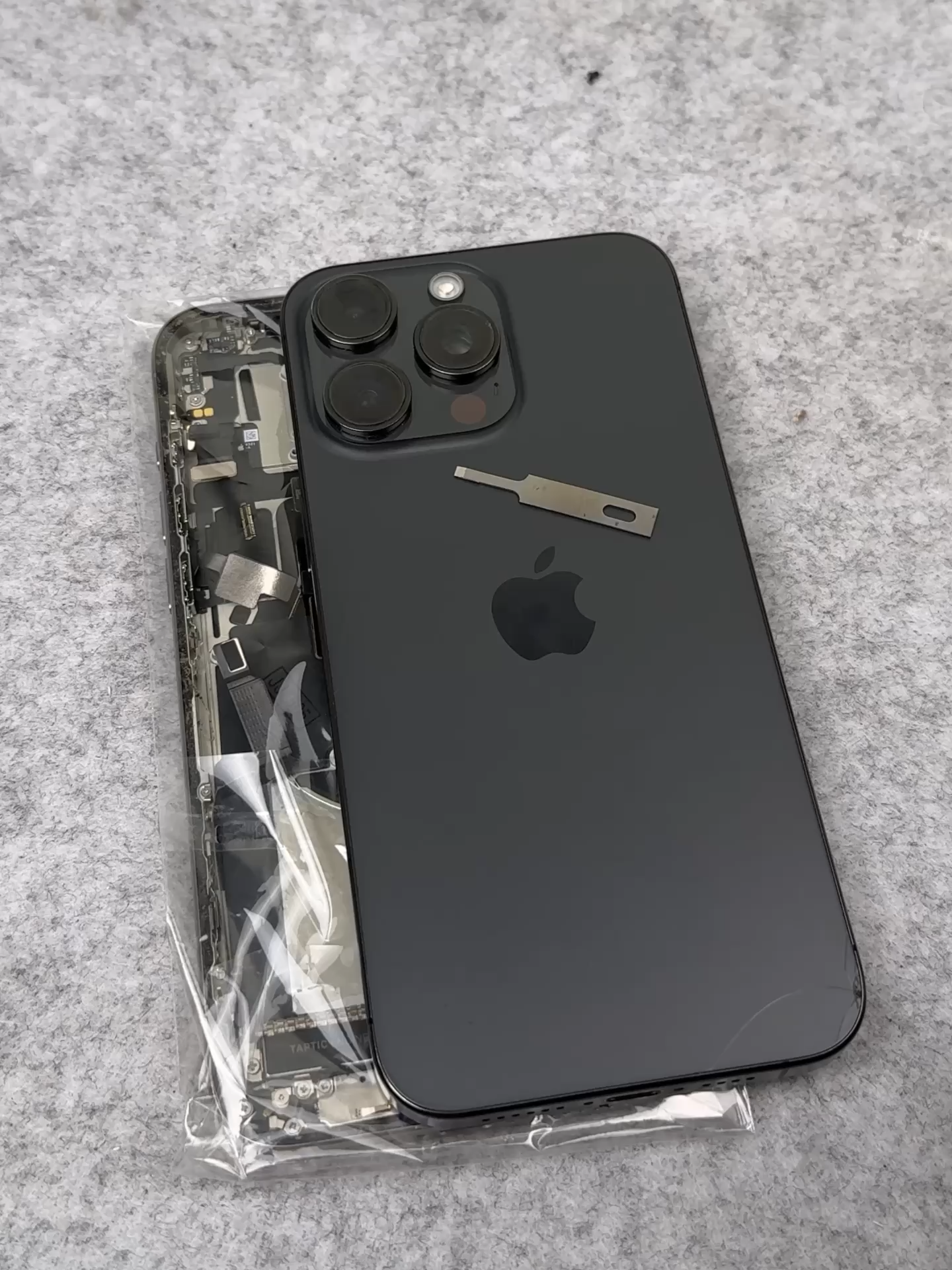Turn iPhone 15 Pro Max Black Into Natural titanium #fyp #15promax #crafts #LifeHack