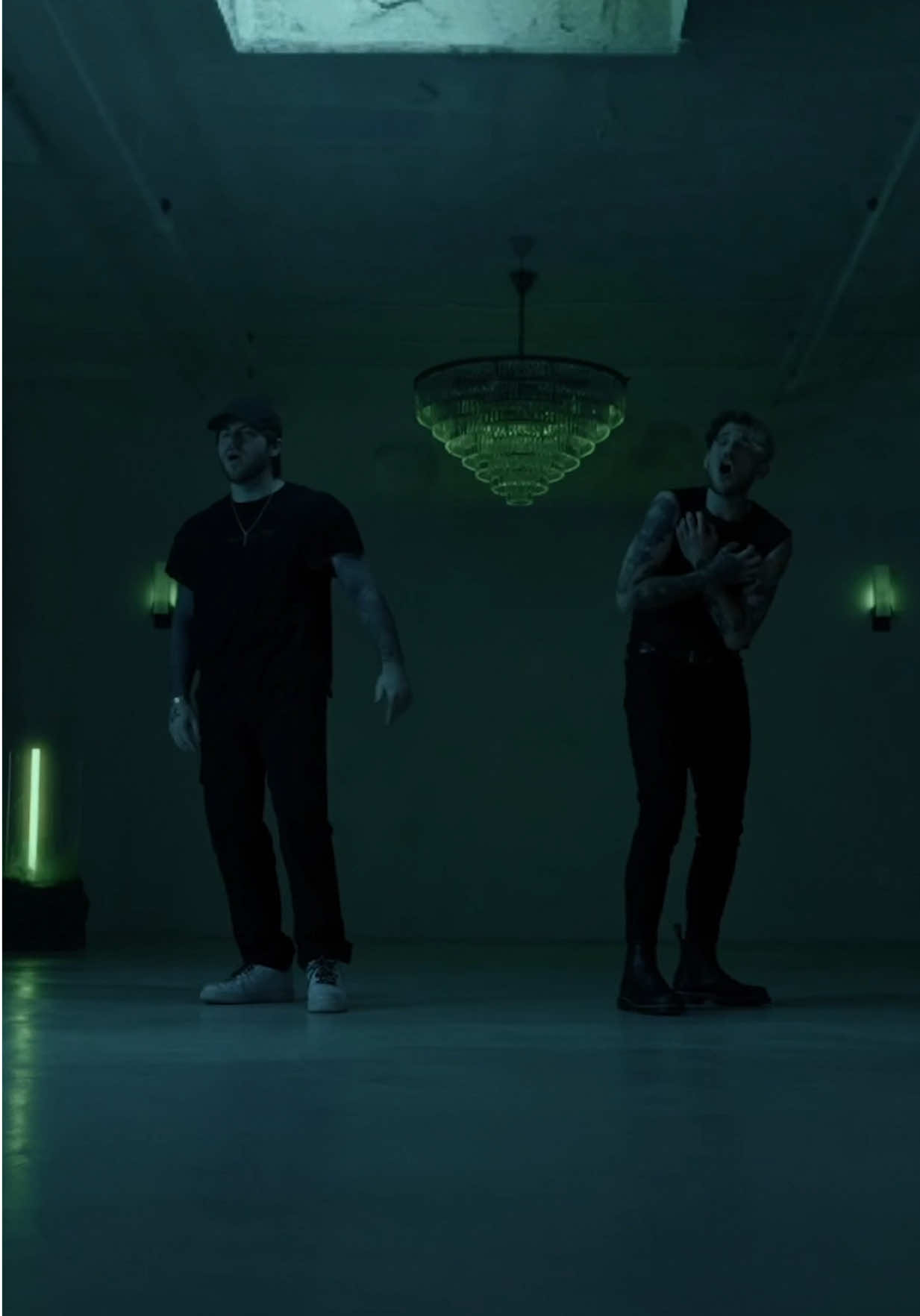 Thousand Below’s new album ‘Buried In Jade’ is out now + the official music video for ‘Save Me’  ‘Save Me’ features @Lø Spirit! 💚 #newmusic #fyp #metal #metalcore #emo #BookTok #piercetheveil #em #playlist #newalbum #rock #altrock 