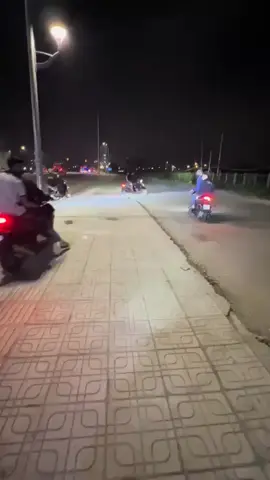 bọn anh sang mà các em trốn hết đâu rồi hả 18 ???#xhhhhhhhhhhhhhhhhhhhhhhh #xuhuong 