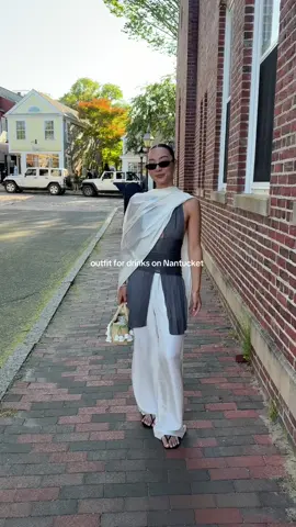 My pants unfortunately cleaned the streets of Nantucket  #OOTD #simpleoutfit #chicoutfit // @Venroy @reformation @Paloma Wool @Amazon @Gucci 