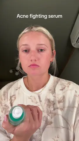 This serum doesn’t give acne a chance @medicube global #fyp #acne #medicube #cube #acnefighter 