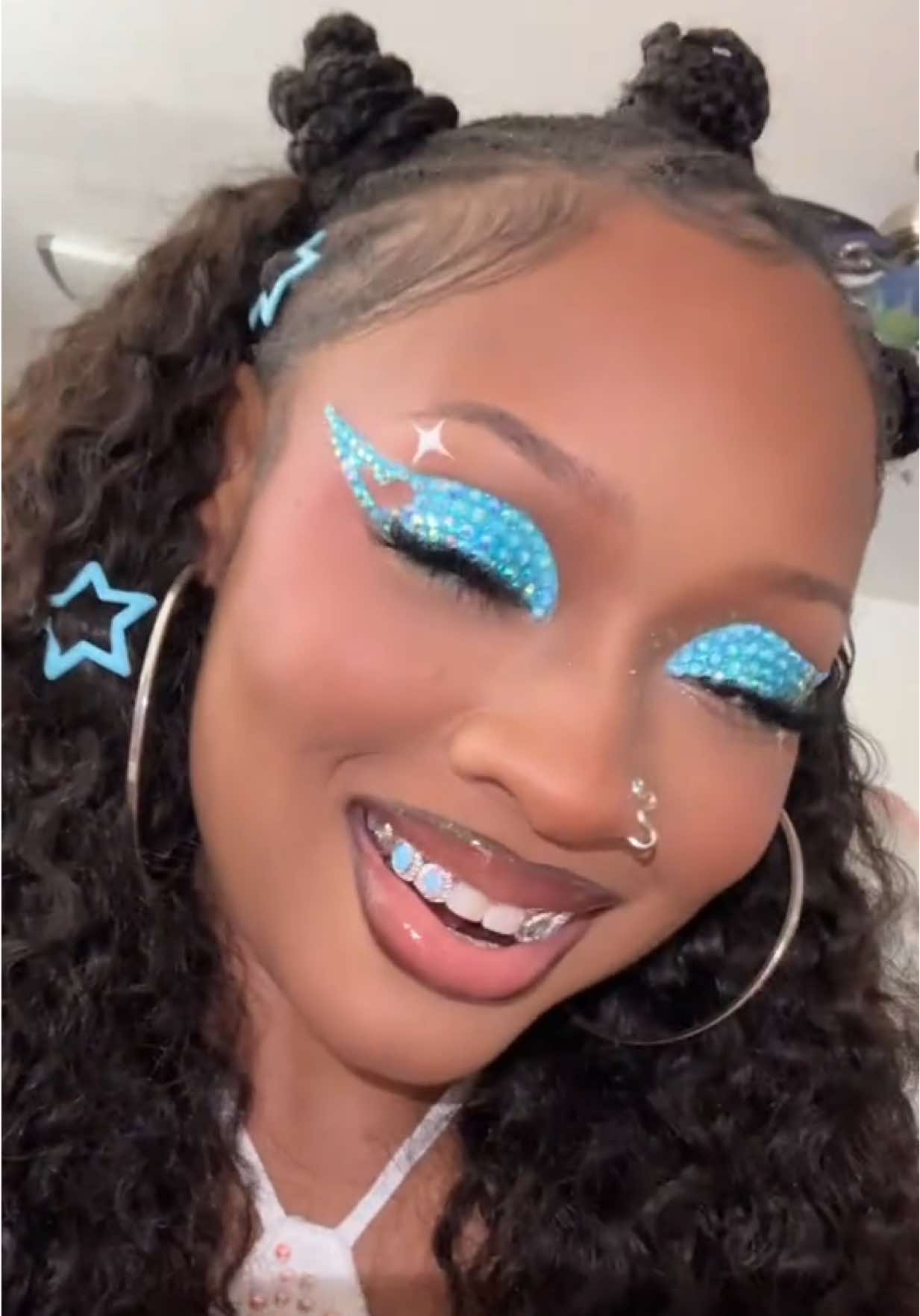 all up in my grillz✨transition: @emani 🔥