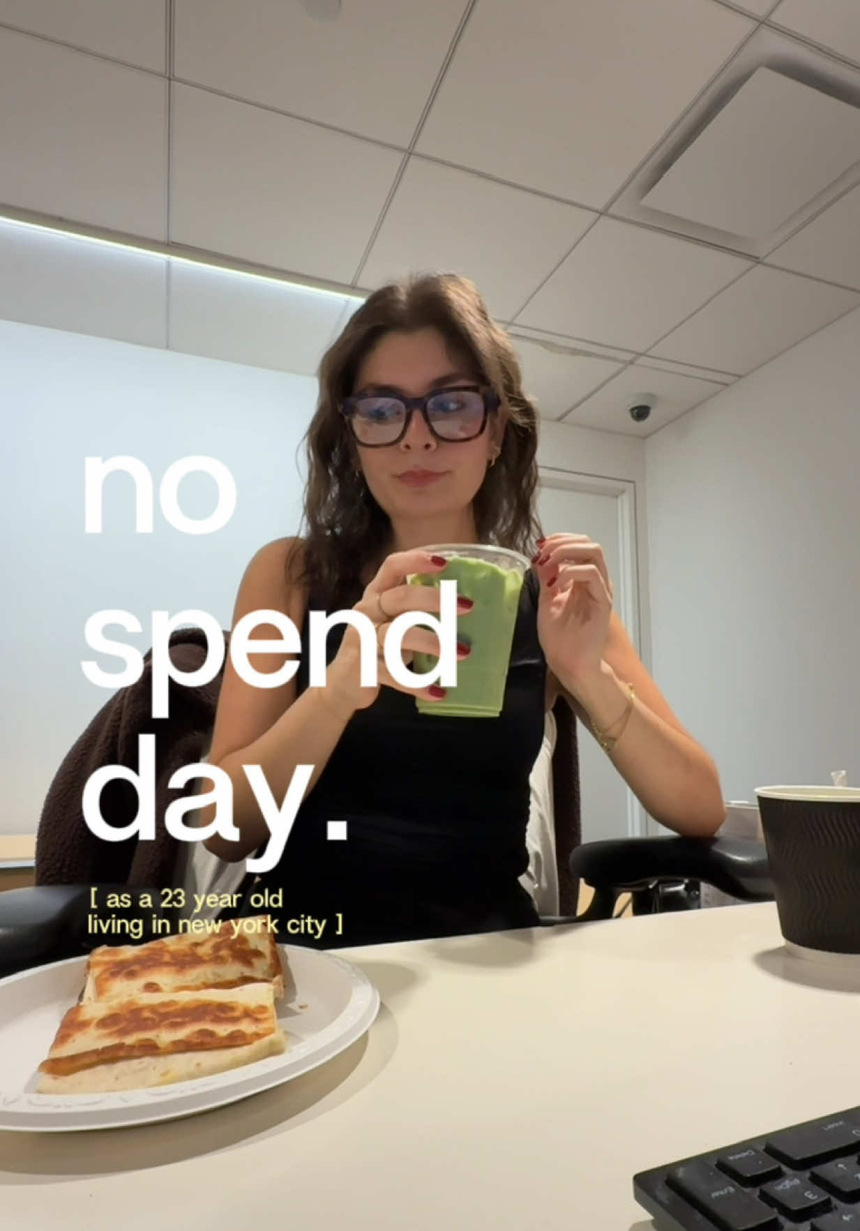 We are so back #nyc #postgrad #postgradlife #nyccontentcreator #5to9afterthe9to5 #nyctiktok #whatispend #nycdayinthelife #whatispendinaday #whatispendinadaynyc #nospendchallenge #nospendmonth #nospendday #newyorkcity #nycdayinthelife @Piccola Cucina 🍝 @Whole Foods Market 