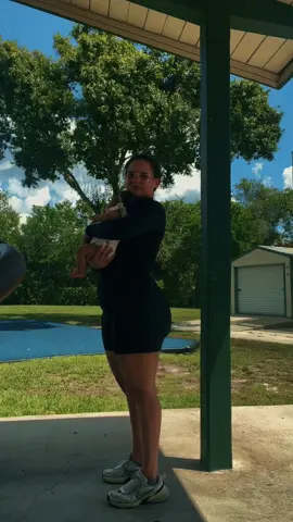 No vine a encajar, vine a ser. Y qué rico se siente, porque Demasiado para algunos, perfecta para mí. Y eso basta.🥰✨🤍😘 #boricua🇵🇷 #fyp #momof3 #momlife  #gymrat  #gymmommylife #fitnessjourney 