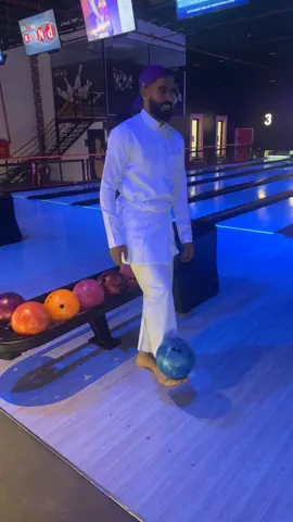 لعبتي البولينق 🎳#الشعب_الصيني_ماله_حل😂😂 #fypシ #الشعب_الصيني_ماله_حل😂✌️ 