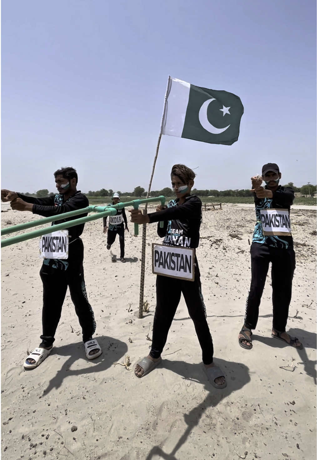 Pak 🇵🇰 vs india 🇮🇳 war ||#14august2025 #foryou #grow #funny #flyp #adnanchoudhary #comedy #viral #newtrending #viraltiktok @Fyzn Rao @Faizan Rao tik tok team can’t review my video 😂😂😂