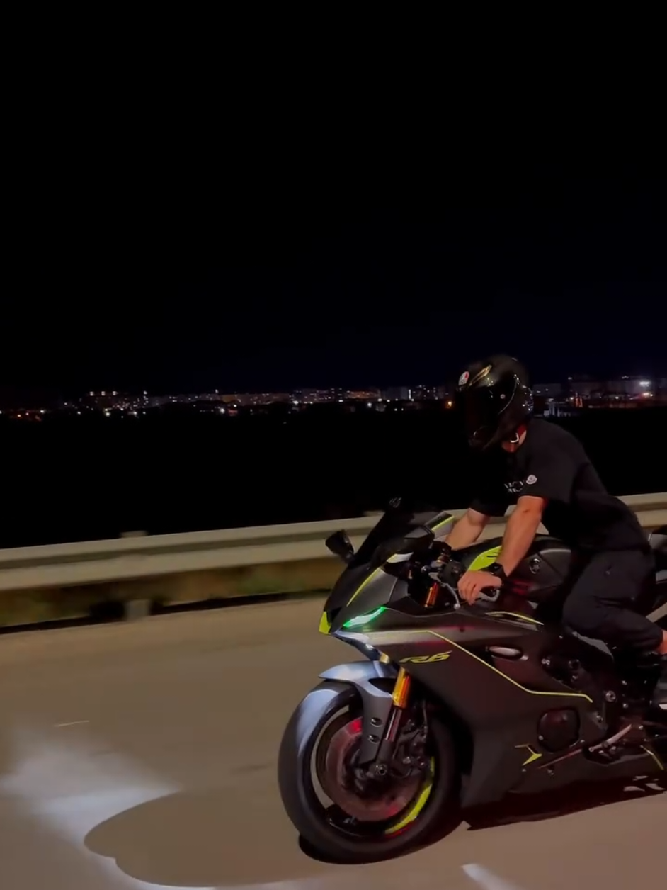 #fyp #yamaha #france🇫🇷 #maroc #biker #الخفاش،🦇 
