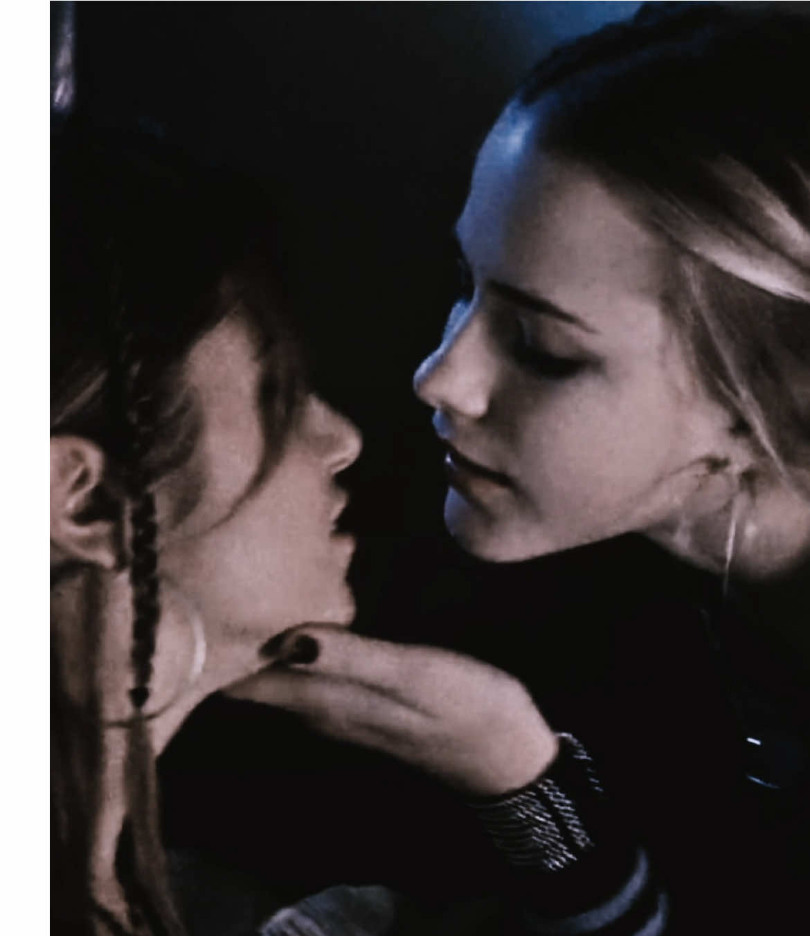 This movie changed my life [ib:btm cc:waguire] #eviezamora#thirteen#eviezamoraedit#thirteenedit#eviezamorathirteen#eviezamorathirteenedit#aesthetic#aestheticedits#foryou#foryoupage#trending#xyzbca#ae#aeedit#aftereffects#edit#viralvideo#viral#y2k#2000s#mcbling#fyp#viral#2000smoviestar FAKE EVERYTHING ORIGINAL CONTENT HIGH QUALITY EVIE ZAMORA THIRTEEN EDIT