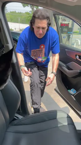 @5-hour ENERGY helps us with the 5 hour drive to New Jersey every week! Please tag them in the comments ❤️ #roadtrip #5hourenergy 