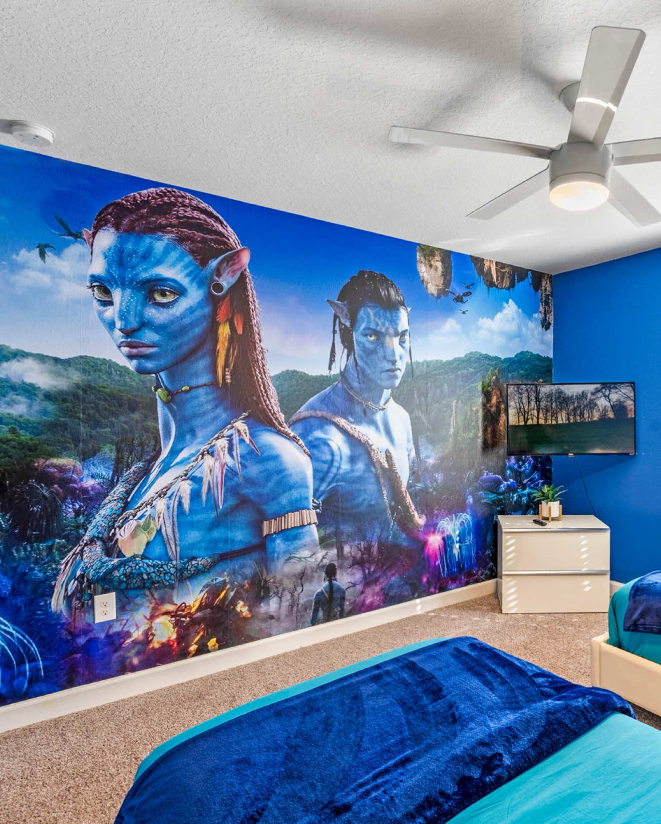 Enjoy Pandora even when you leave Animal Kingdom for the day 🤭✨ #airbnb #vrbo #orlando #orlandoflorida #airbnbsuperhost #disney #disneyworld 