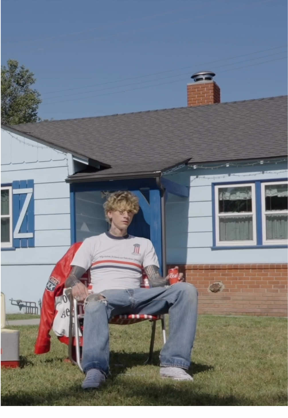 @mgk - sweet coraline  #mgk #lostamericana #machinegunkelly #albumrelease #sweetcoraline #fy #est19xx #machinegunkellyvideos #machinegunkellyedits #lyrics #outnow 