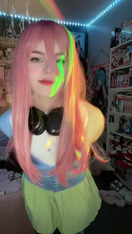 #MIKUNAKANO || dance swag lumière swag swag #thequintessentialquintuplets #cosplaygirl #foryou #jpop 