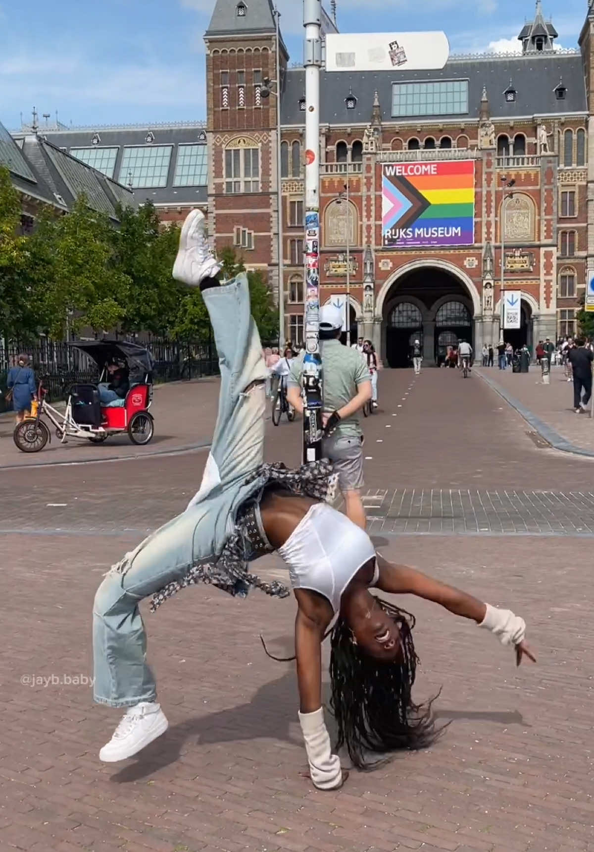 since i received SO much love and support on my walkover video - i still wanted to post my full dance cover 🥹🫶🏾 here you go guys xoxo  choreo by @Cullen Neale  @XLOV #xlov #1nonly #kpopdancecover #kpopinpublic #kpop #fyp #dancecover #foryou #xlov_1andonly #1andonly #엑스러브 #kpopfyp 