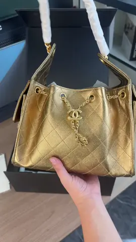 Who can resist its temptation #fentysuperbrandday #unboxing #bag #olebrandselect 