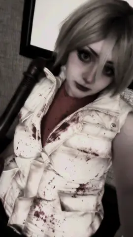 Just a little more Heather from MetroCon ^_^ Wish I got more videos of my Silent Hill group though 🖤 #cosplay #cosplayer #cosplaygirl #femalecosplayer #silenthill #silenthillcosplay #heathermason #heathermasoncosplay #cherylmason #cherylmasoncosplay #shcosplay #sh3cosplay #silenthill3cosplay #silenthill3 #metrocon #metroconfl #metrocon2025 #makeup #horror #videogame #videogamecosplay 
