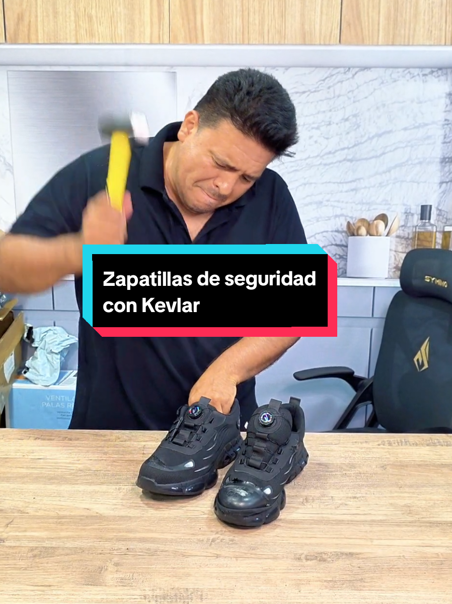 Zapatillas de seguridad con capa de kevlar para que no traspasen  los clavos #zapatillasseguridad #zapatillastrabajo 
