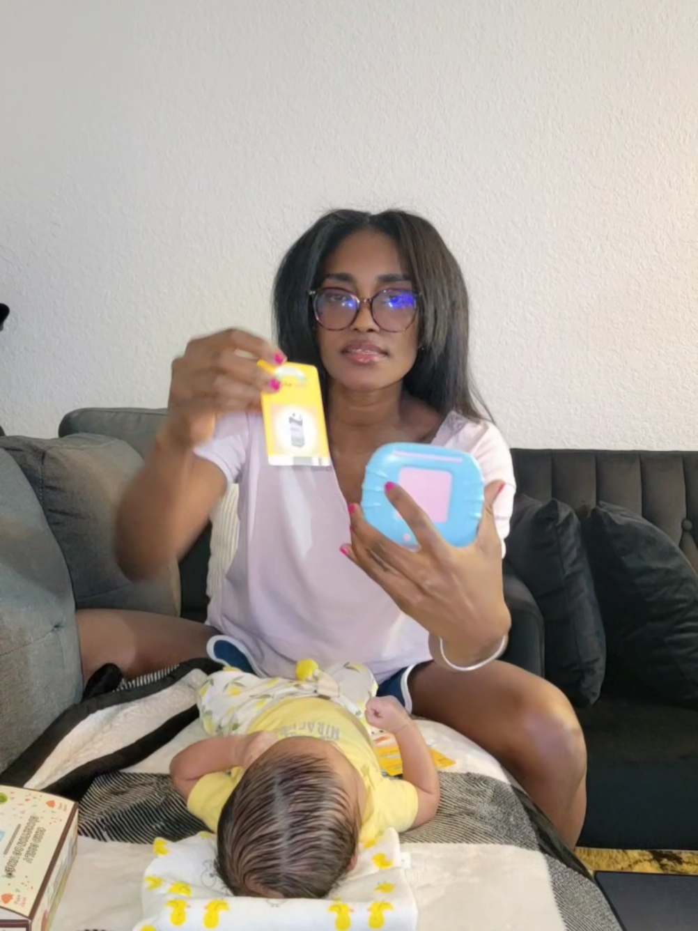 It's never to early ro teach our kids. #educationaldevice #bilingualbaby #learningontiktok #momtok #moms