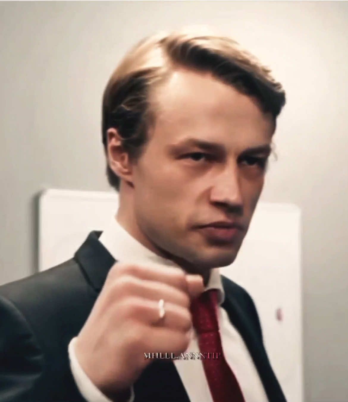 Можно во втором сезоне больше Антона тренера?..🌚#антонантипов #молодежкановаясмена #антиповмолодежка #антипов #молодежка 