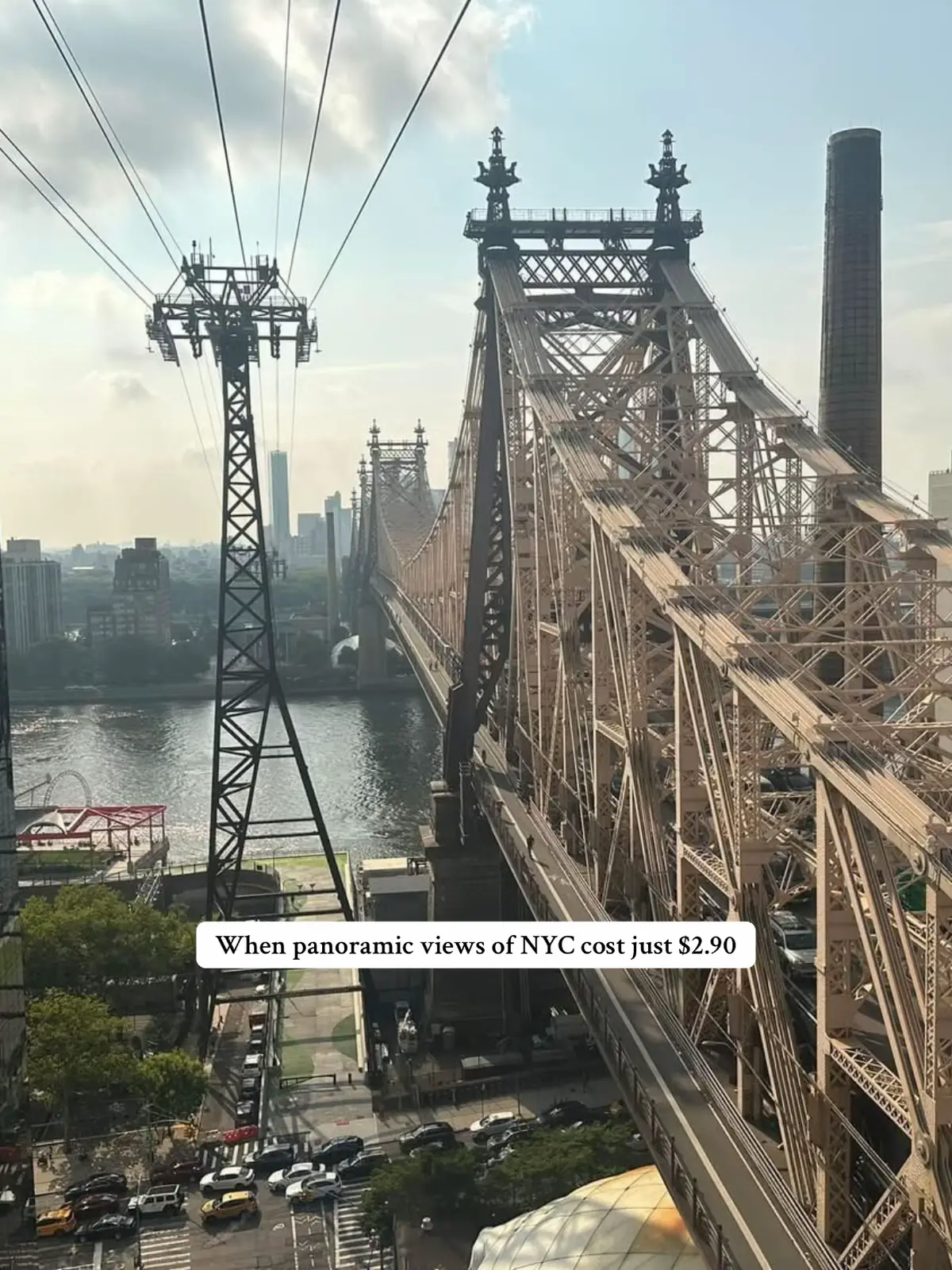 The Roosevelt Island Tram is a super cheap and easy way to see panoramic views of nyc for less than $3. The cable car goes over the river which would look stunningggg at sunset 🌆 ✨ #rooseveltislandtramway #nyc #newyork #newyorkcity #thingstodoinnyc #sightseeing #nycitinerary #itinerary 