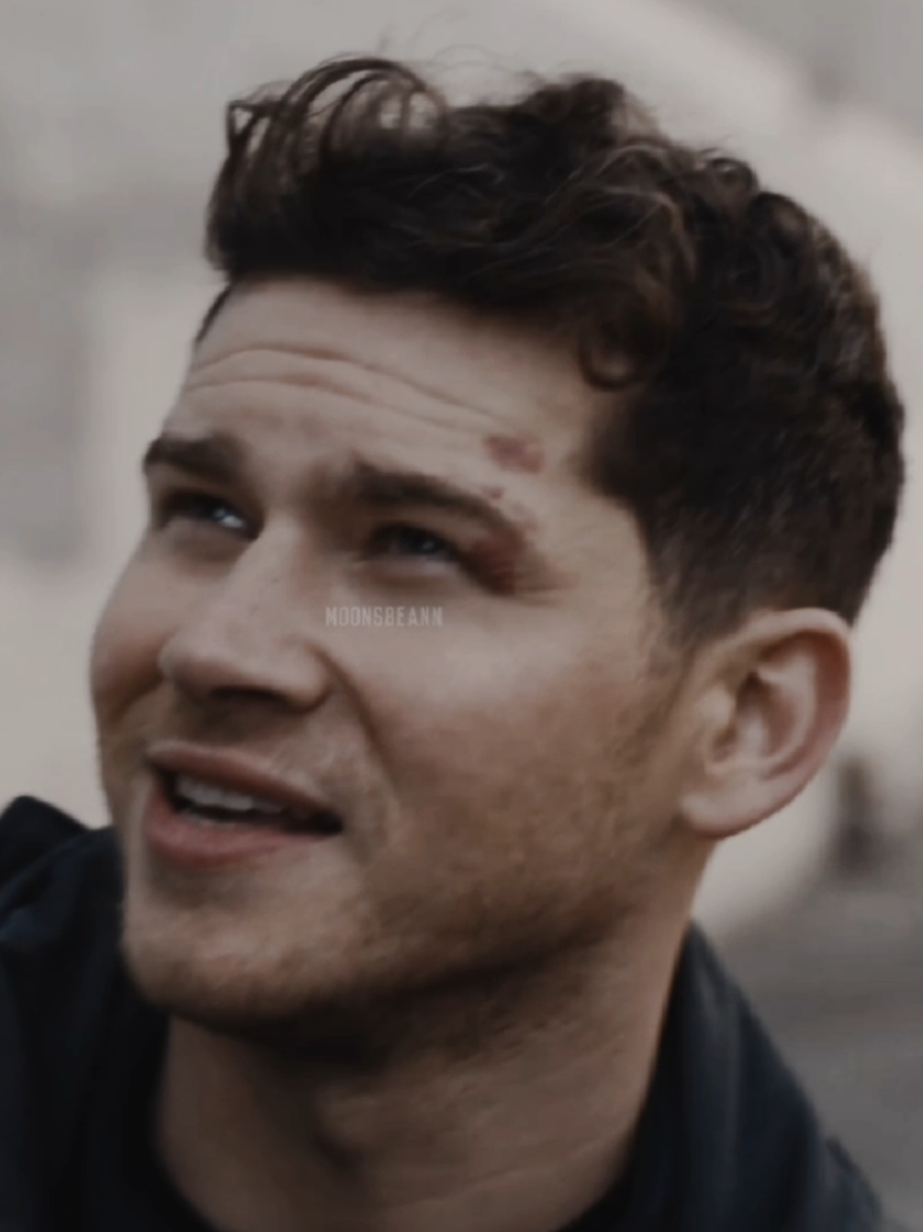 Was gonna edit with a different audio but it wasnt really appropriate «TAGS» #evanbuckley #911onabc #oliverstark  «SCENEPACK» @shrmnfilms⸆⸉ 