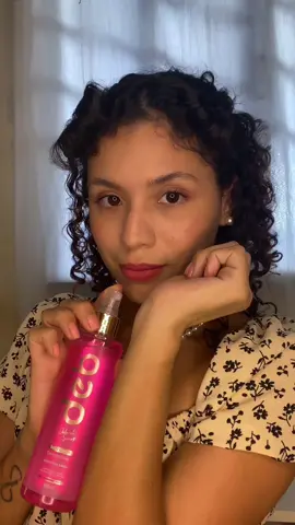 Eu estava curiosa pra conhecer o Body Splash da @Deboficial e já posso dizer: me surpreendeu! É fresco, envolvente e perfeito pra usar no dia a dia. 🍃💖 Quem já testou vai entender do que estou falando…”* @foreveryoucosmeticos  #foreveryoucosmeticos #deborasecco #debcosmetics #pordenicruz #bodysplash #perfumaria #fragrânciadodia  #ugc