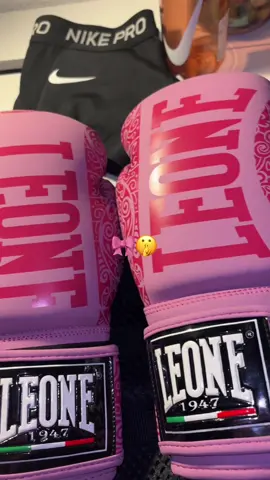 #fyp #foryoupagee #fypviral #boxing #boxinggloves  