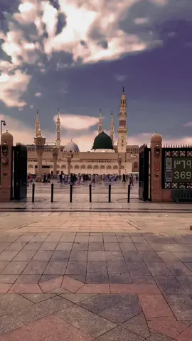 ننزل مدينة ام سور  نوافي المحملا💚💚💚 #المدينه_المنوره #اللهم_صلي_على_نبينا_محمد #يارسول_الله #المديح_حب_النبى_يجمعنا #السودان🇸🇩  خالد الصحافة مرحبا بالمصطفي