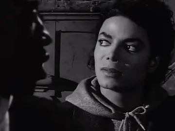 Mike dead don’t play like tht😭😭 @THE YOUNG PROD #CapCut #fyp #michaeljackson #oryoupage #michaeljacksonedit #capcut #fypシ #foryou #edits #bad #foryoupage #trending #beats #prod 