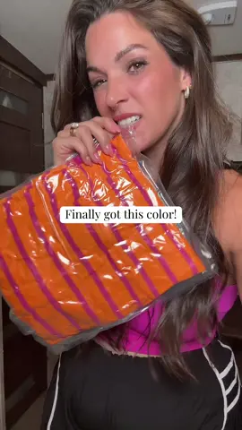 Easy, oversized, and goes with everything! #OversizedShirt #FallWardrobe #FallOutfits #CasualStyle #EverydayStyle #TikTokMadeMeBuyIt #TikTokShopSummerTurnUp #TikTokShopCreatorPicks #TiktokShopBackToSchool #creatoricons @Tankaneo 