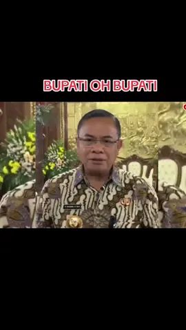 Bupati Pati panik #bupatipati  #petrixliem  #analisapolitik  #belajarpolitik 