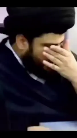 قال احد الشعراء - الماعنده مقتدى  لا يحلم بجنه ┈┉━ ❀ ❀ ❥ ❃❃ ❥ ❀ ❀ ━┅┄ فأجابه شاعر أخر - والعنده مقتدى شيسوي بالجنة