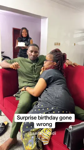 Subscr!be to watch the full video… Part 1: Surprise birthday gone wr0ng