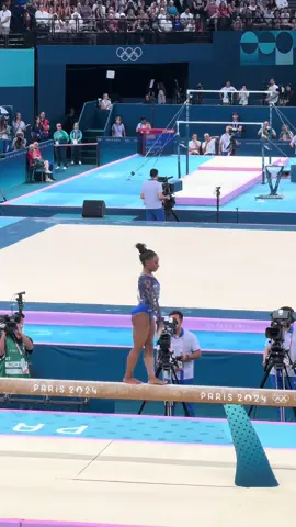 Simone Biles AA PARIS 2024 🔥 @Simone Biles #paris2024 #olympicgames #olympicgames2024 #olympicparis2024 #gymnasticstiktok #simonebiles #beam #usagymnastics 