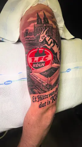 New Tattoo 2 Sitzungen voller Spaß #köln #liebedeinestadt #1fcköln #dom #rheinenergiestadion #skyline #tattoo #cologne #likeit 