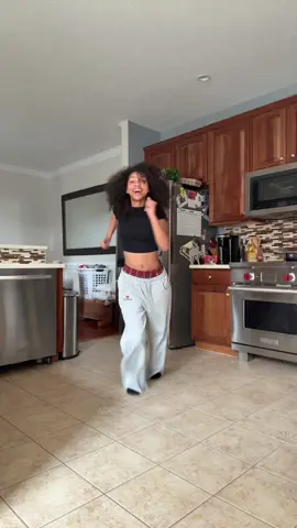 run to mee🏃🏽‍♀️ #fypシ゚viral #foryouu #virall #trend 